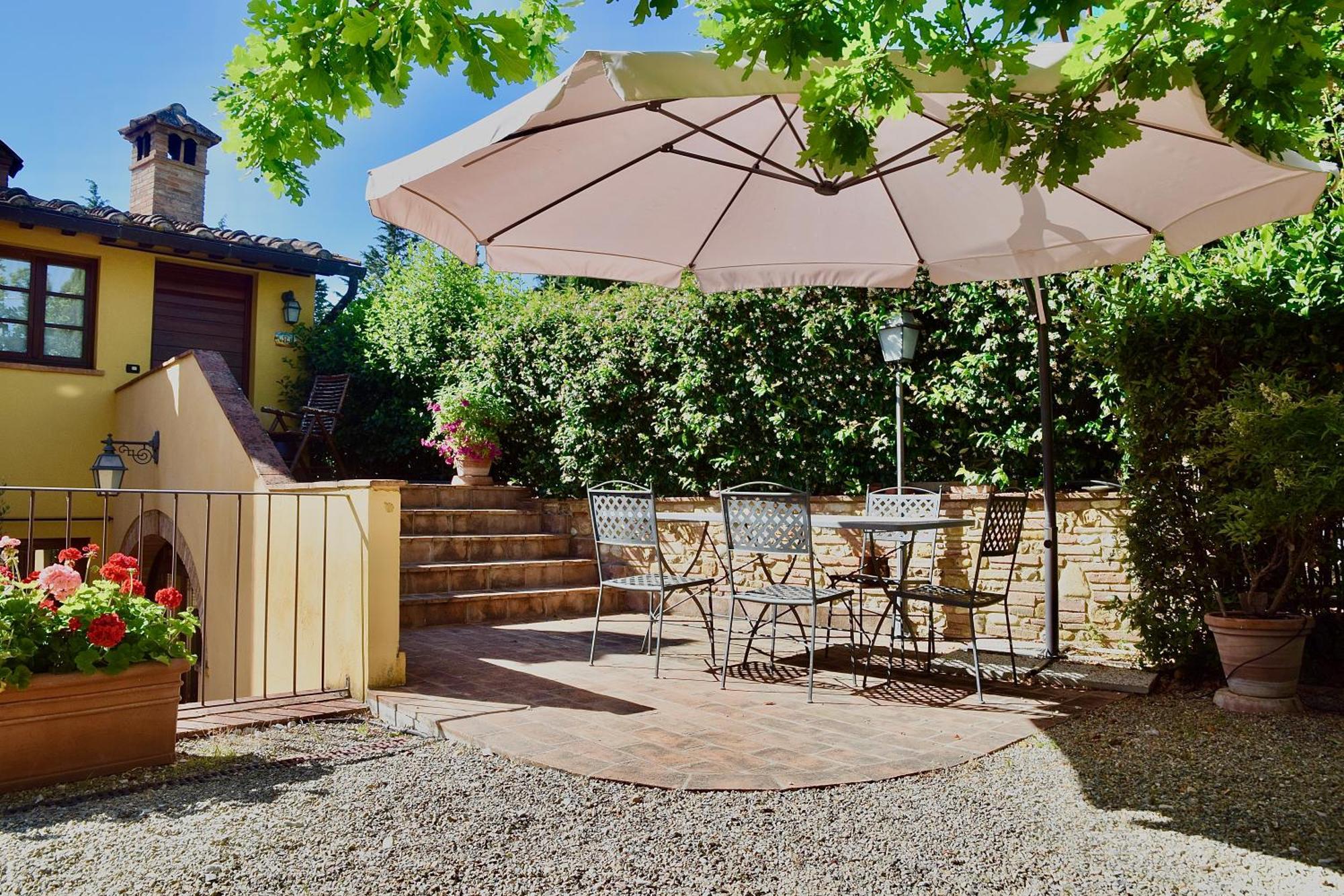 蒙特斯佩尔托利Relax In Chianti Il Borgo 7公寓 外观 照片