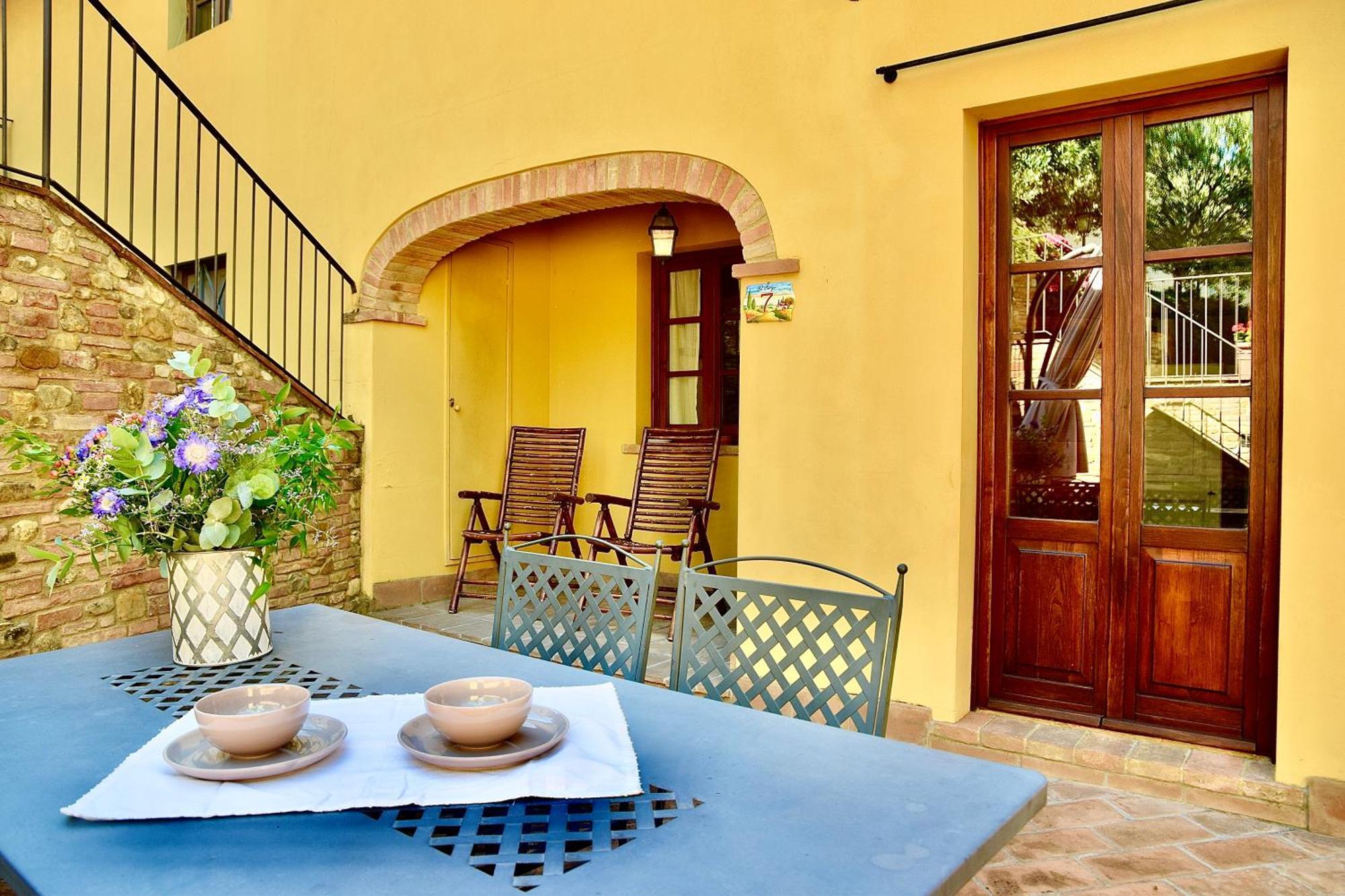 蒙特斯佩尔托利Relax In Chianti Il Borgo 7公寓 外观 照片